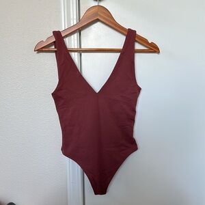 babaton contour v neck bodysuit